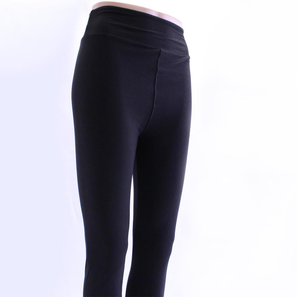 Solid black colored leggings for women