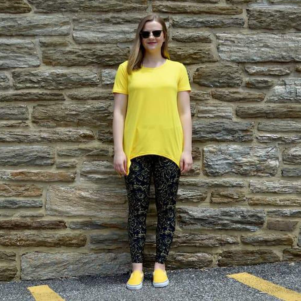 https://jolinaboutique.com/cdn/shop/products/golden-rose-pattern-leggings-for-women-front-view.jpg?v=1611962325&width=1445