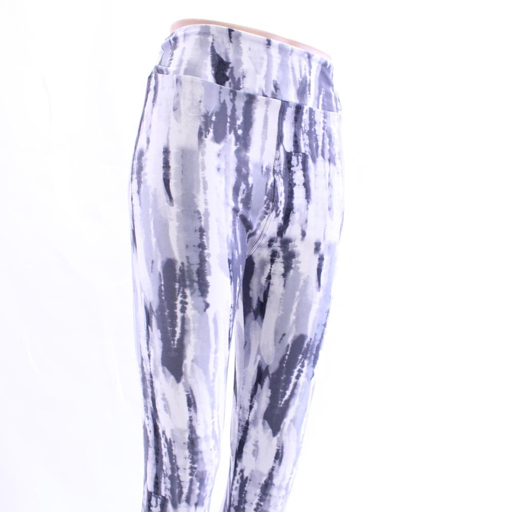 Display picture of gray haze pattern leggings sold by Jolina Boutique